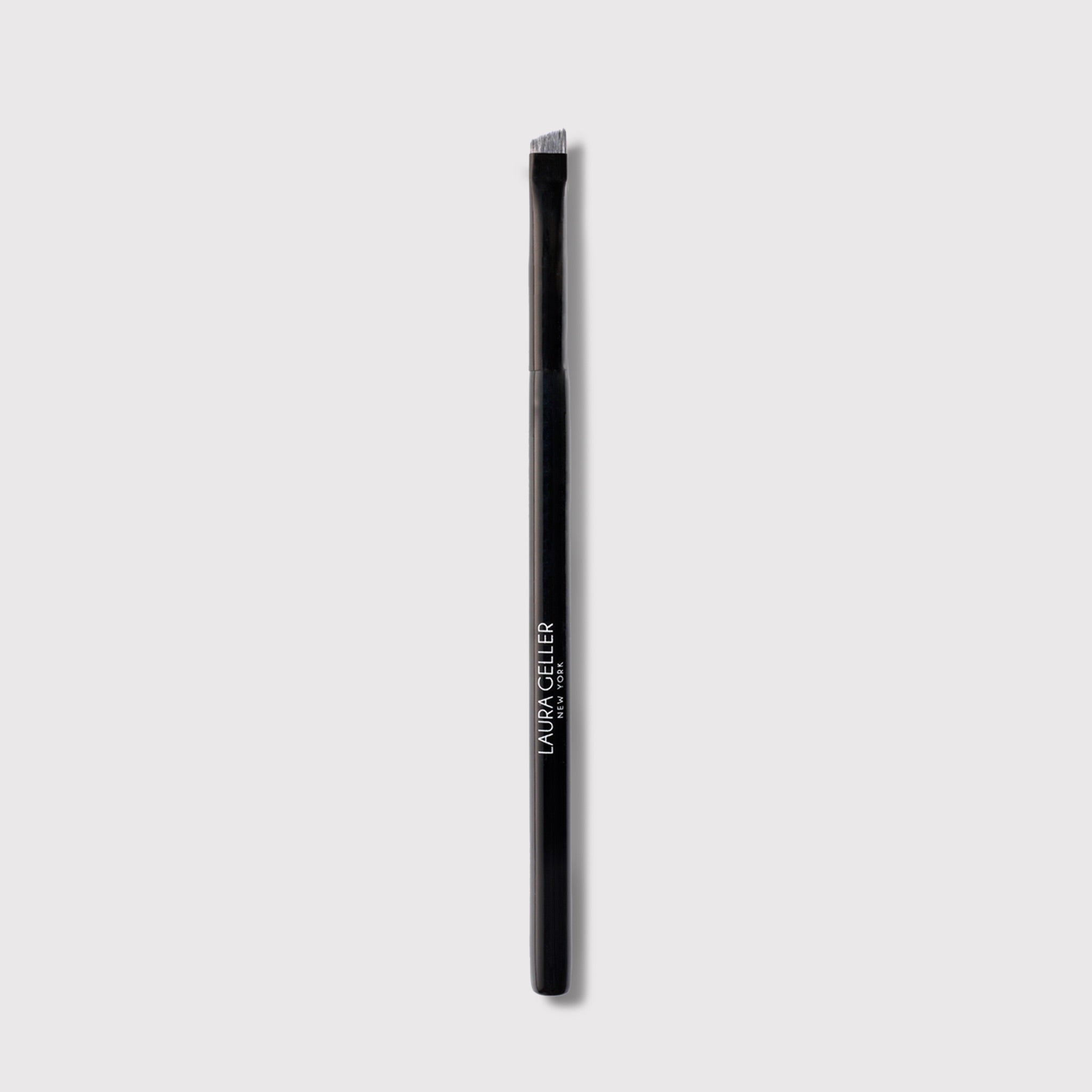eyeliner brush soldier