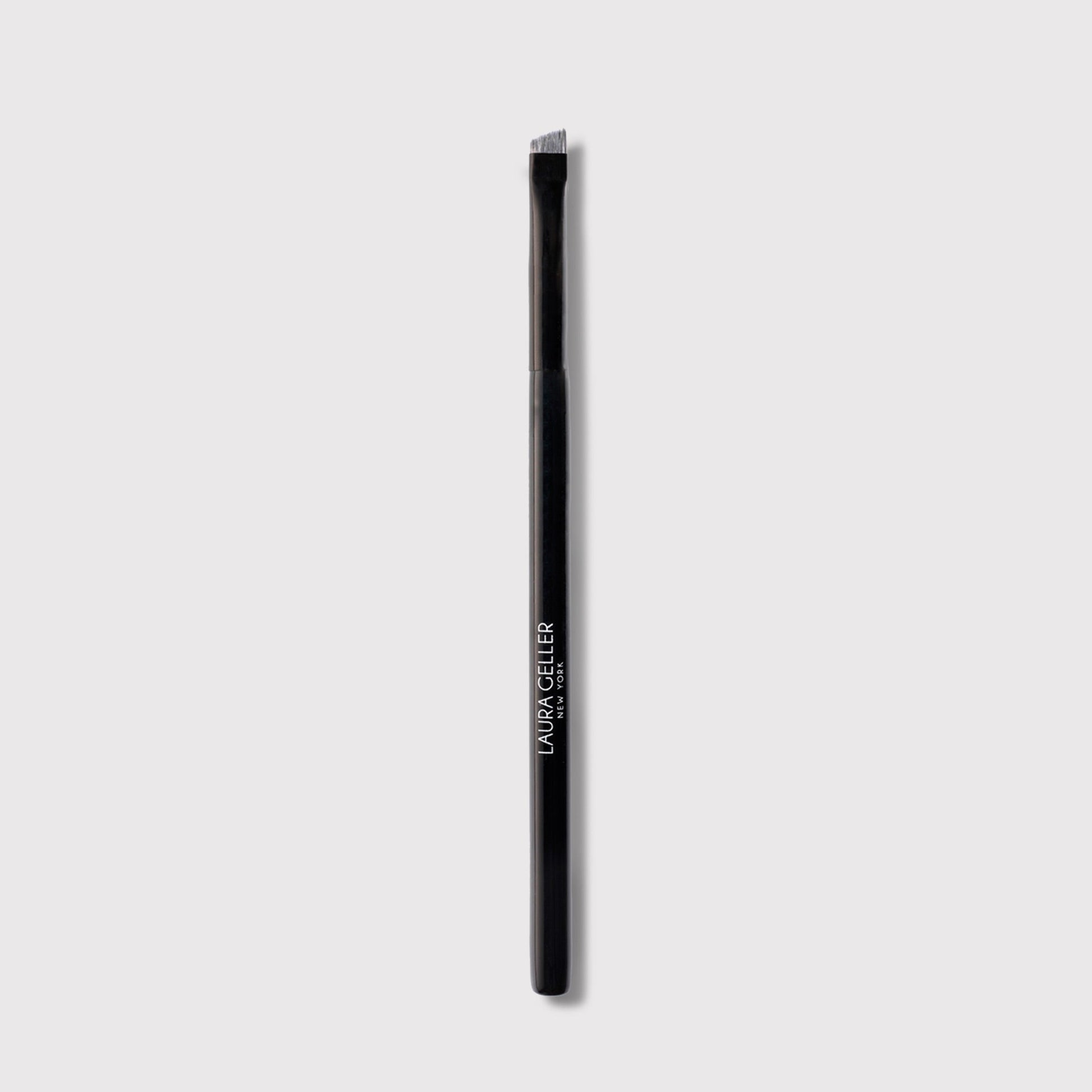 eyeliner brush soldier