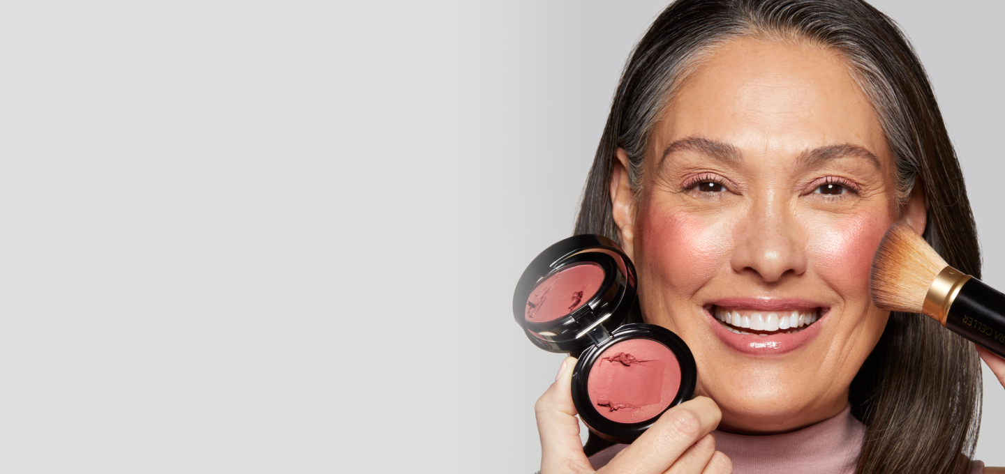 Model applying The Wonder Balm