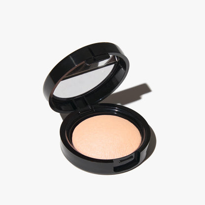 Baked Natural Glow Highlighter in French Vanilla