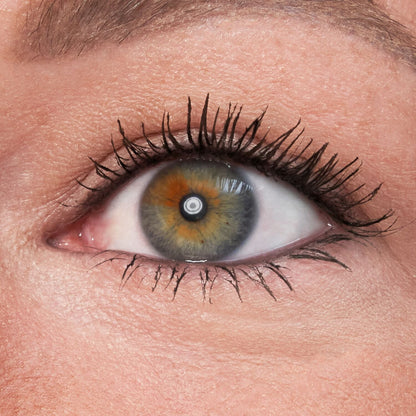 Always there lengthening mascara Macro model