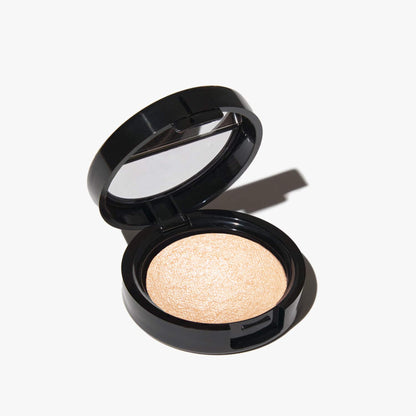 Baked Natural Glow Highlighter in Portofino