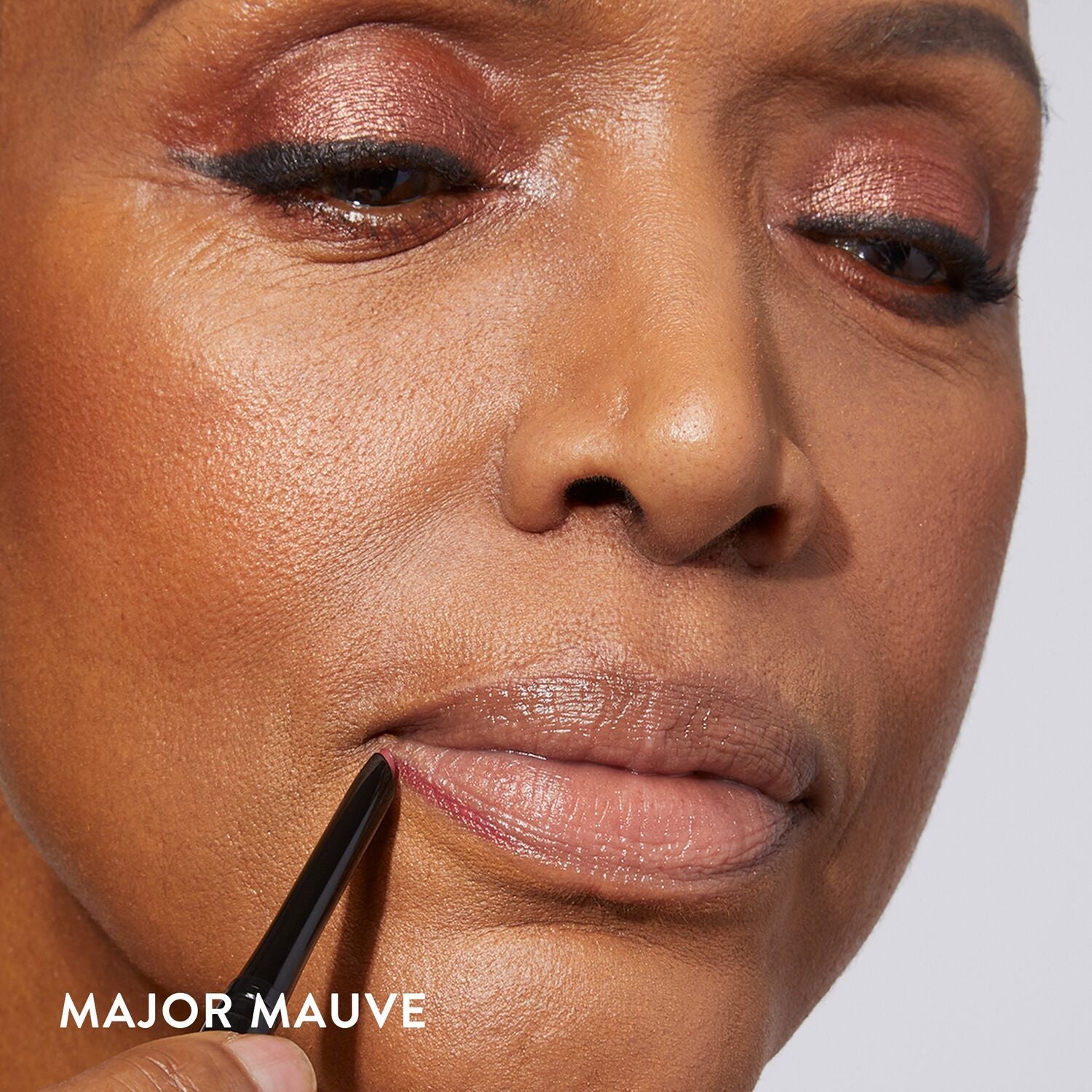 Modern Classic lip liner model shade shot
