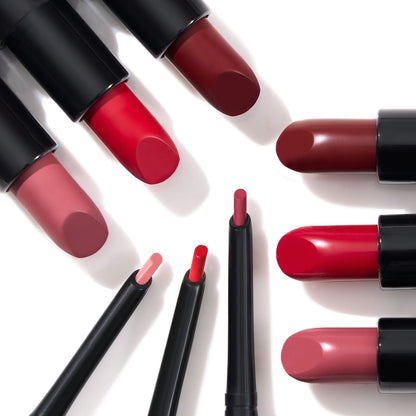 Modern Classic Lipstick & Lip Liner LIfestyle