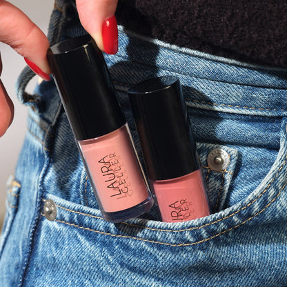 Treat-n-Go Lip Oil Lifestyle Image